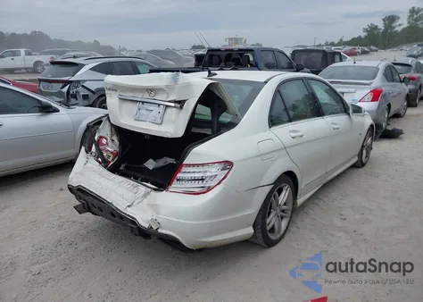 2012 Mercedes-Benz C 250 Sport из США, поврежденный, VIN WDDGF4HB0CR216818